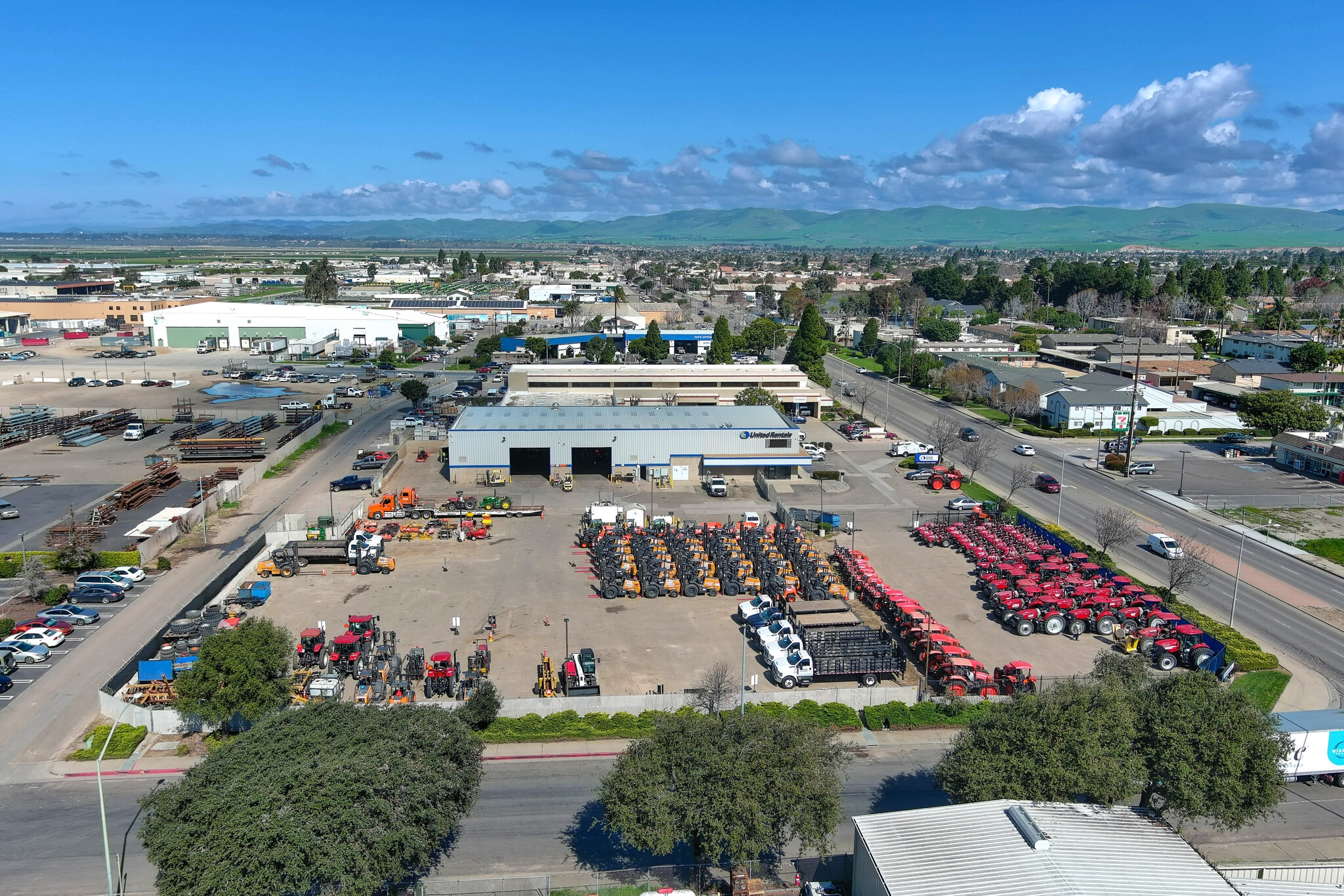 1105 S Blosser Rd, Santa Maria, CA for lease Building Photo- Image 1 of 7