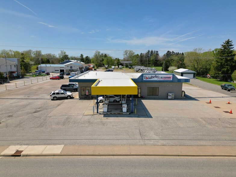 1727 Division Rd N, Kingsville, ON for sale - Building Photo - Image 2 of 47