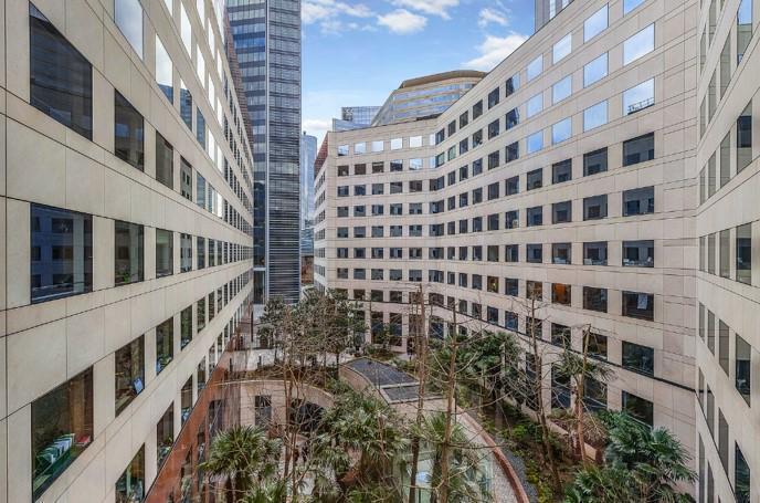 8 Avenue De L'Arche, Courbevoie à louer - Photo du bâtiment - Image 3 de 10
