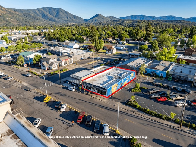 More details for 239 SE G St, Grants Pass, OR - Retail for Sale