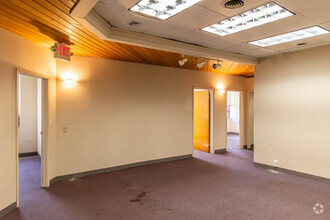 2444 Morris Ave, Union, NJ for lease Interior Photo- Image 2 of 8