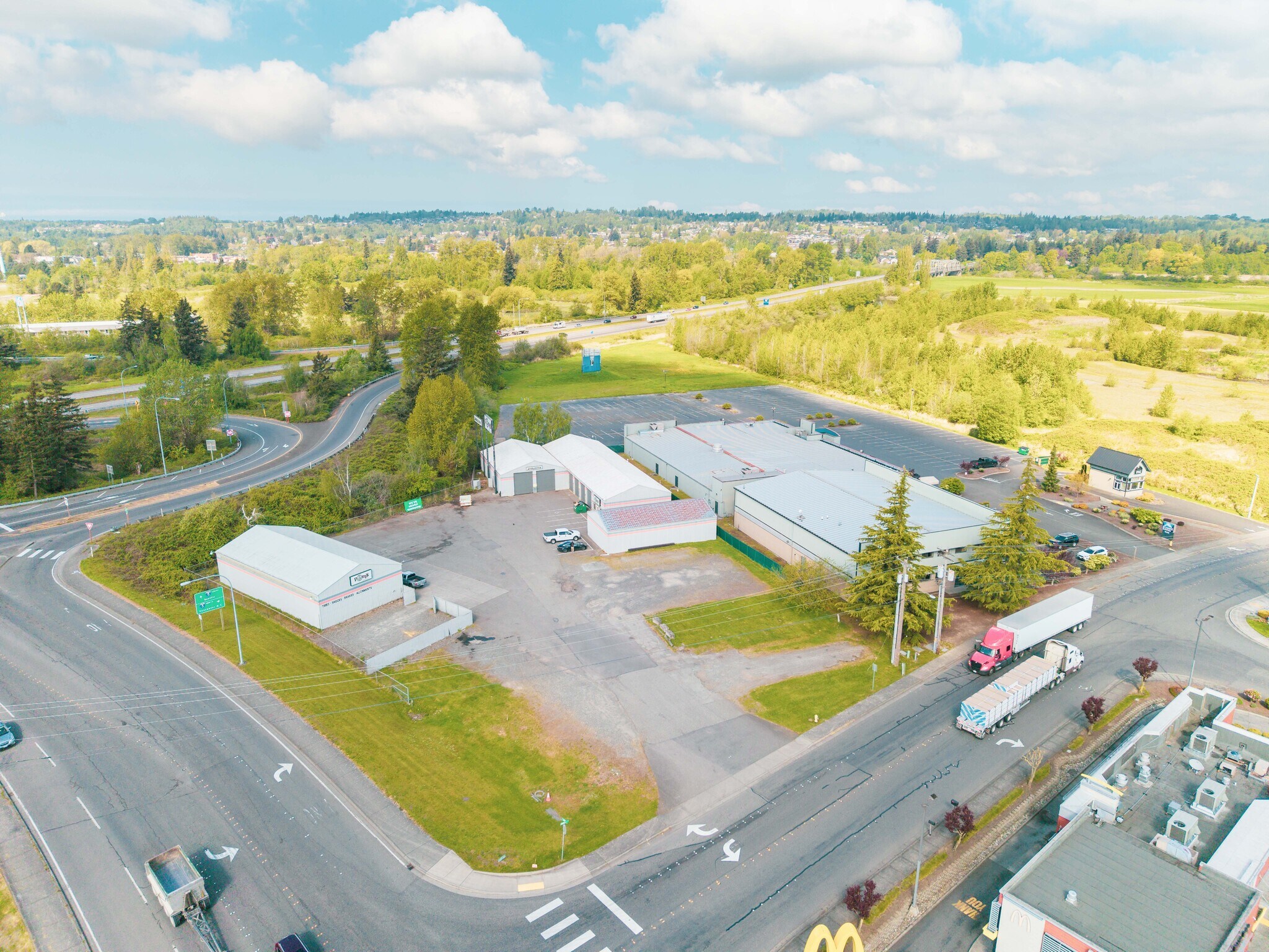 5709 Barrett Rd, Ferndale, WA for lease Building Photo- Image 1 of 3