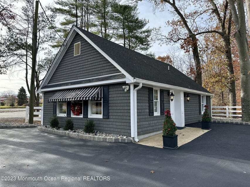 452 NJ-34 Rt, Colts Neck, NJ for sale Primary Photo- Image 1 of 5