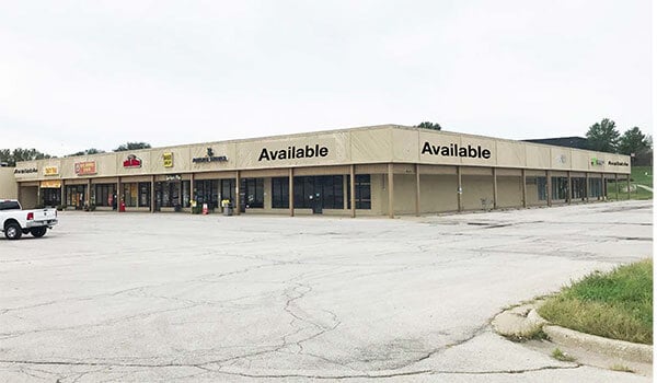 7100-7126 NW Prairie View Rd, Kansas City, MO for lease Building Photo- Image 1 of 17