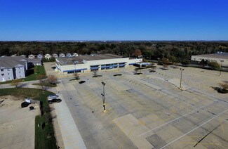 Plus de détails pour 4000 University Ave, Waterloo, IA - Commerce de détail à louer