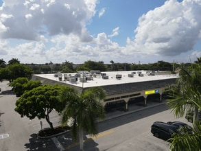 11210-11300 Pines Blvd, Pembroke Pines, FL for lease Building Photo- Image 1 of 6