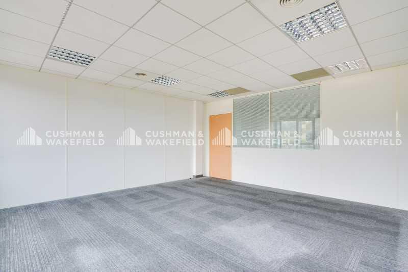 1 Chemin Jean-Marie Vianney, Écully for lease Interior Photo- Image 1 of 9