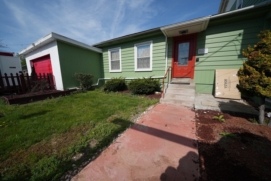 5704 Allentown Pike, Reading, PA à vendre - Photo du bâtiment - Image 3 de 14