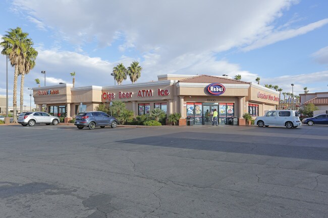 Plus de détails pour 10000 S Eastern Ave, Henderson, NV - Commerce de détail à louer