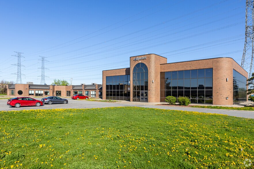 28 Concourse Gate, Nepean, ON à louer - Photo principale - Image 1 de 5