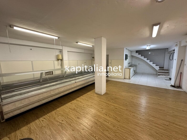 Retail in Ontinyent, Valencia for lease - Building Photo - Image 2 of 8