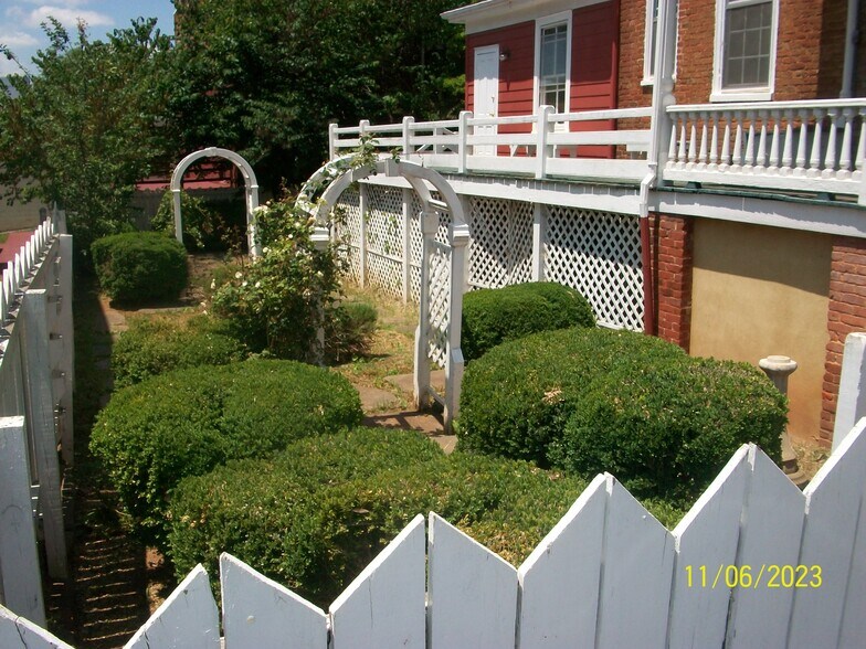 501 Madison St, Lynchburg, VA à louer - Photo du bâtiment - Image 2 de 3