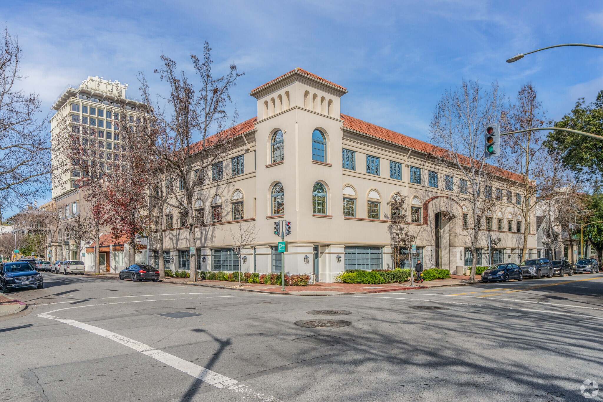 505 Hamilton Ave, Palo Alto, CA à louer Photo principale- Image 1 de 12