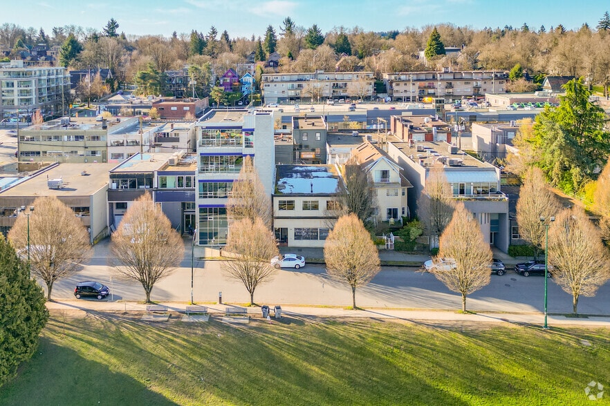 124 W 8th Ave, Vancouver, BC for lease - Aerial - Image 2 of 4