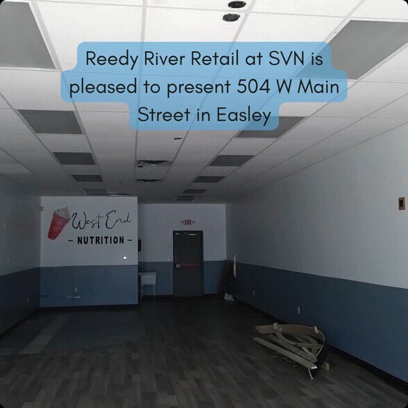 504 W Main St, Easley, SC à louer - Vidéo sur l’inscription commerciale - Image 2 de 11