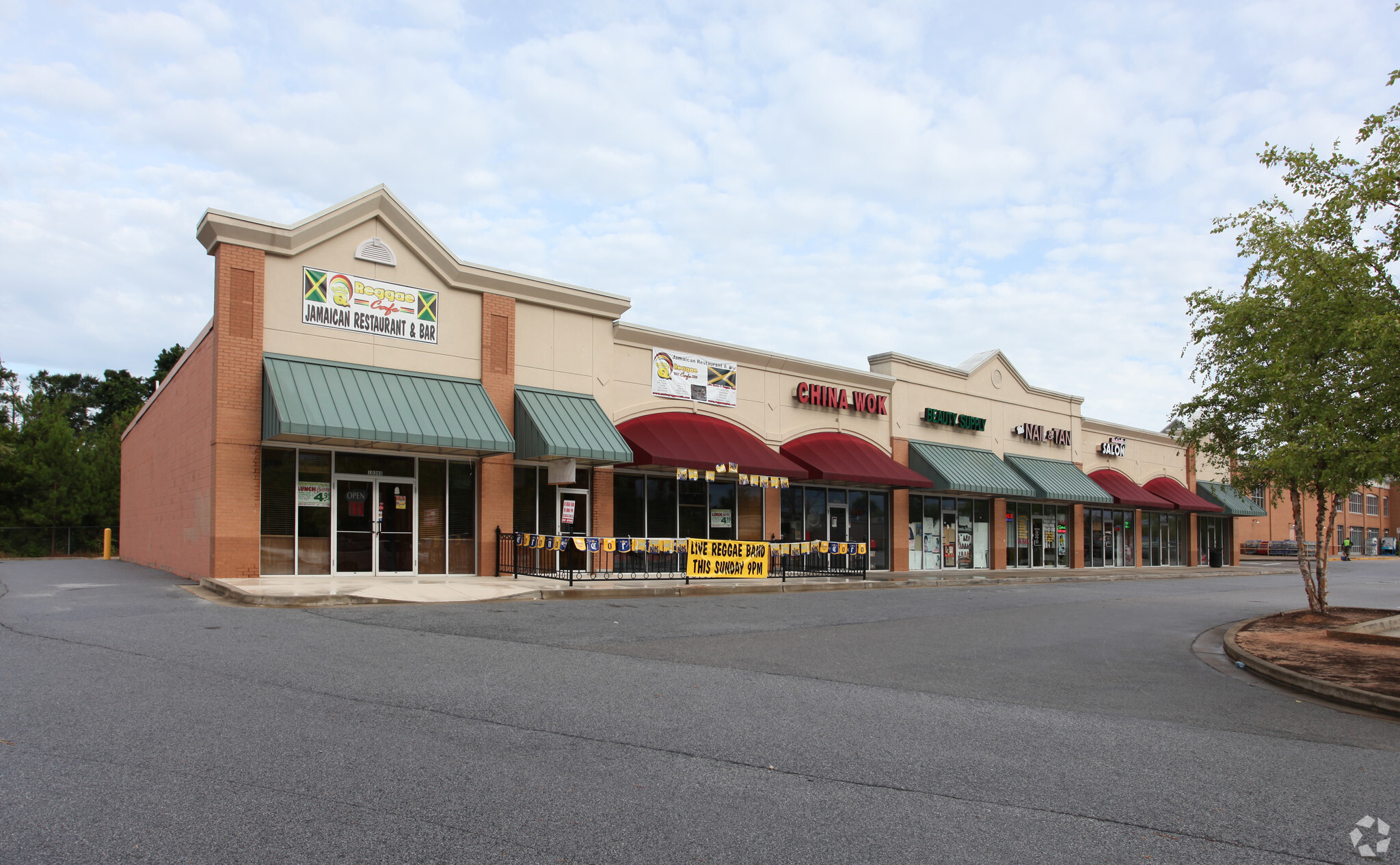 10367-10397 Tara Blvd, Jonesboro, GA for lease Building Photo- Image 1 of 11