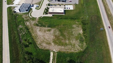6501 Boulder Brook Court, Dubuque, IA - AERIAL map view - Image1
