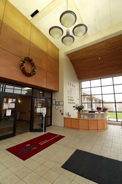 1451 S 44th Ave, Grand Forks, ND for lease - Interior Photo - Image 3 of 10