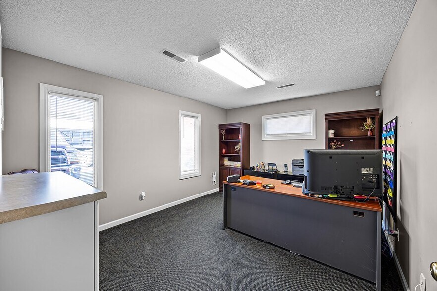 2819 Highway 54, Paris, TN à vendre - Photo du bâtiment - Image 2 de 14