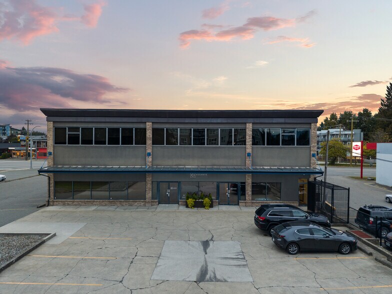 33386 S Fraser Way, Abbotsford, BC à vendre - Photo du bâtiment - Image 2 de 38