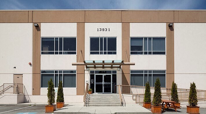 13931 Bridgeport Rd, Richmond, BC for lease - Building Photo - Image 2 of 4
