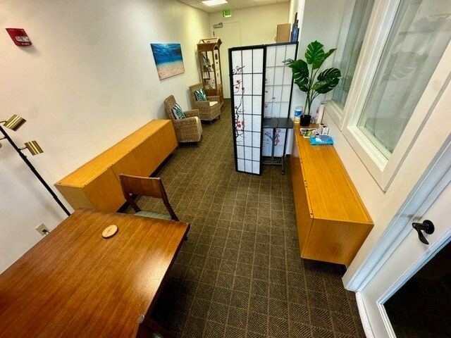 1300 N Holopono St, Kihei, HI à louer - Photo du bâtiment - Image 3 de 9