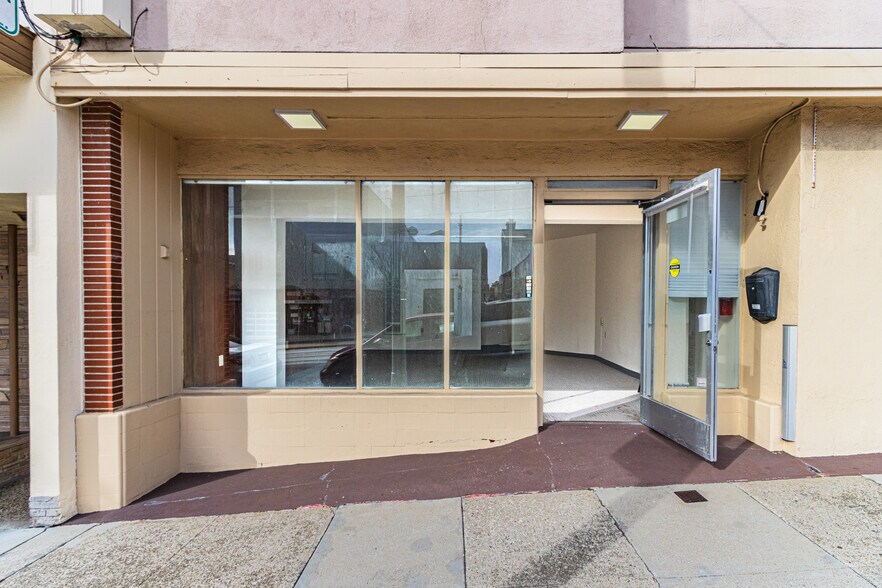 2030 Taraval St, San Francisco, CA à louer - Photo du bâtiment - Image 2 de 6