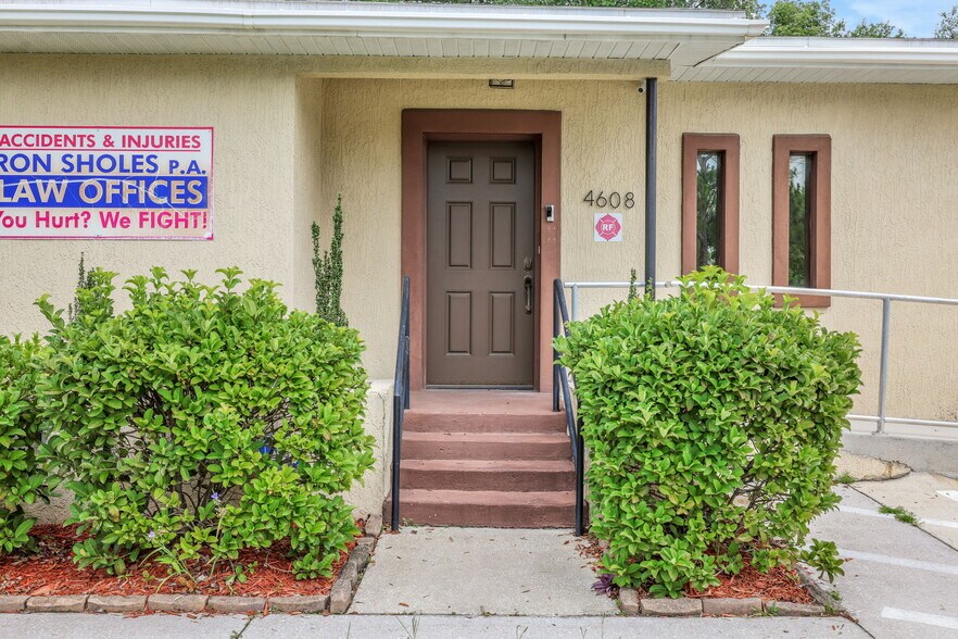 4608 Norwood Ave, Jacksonville, FL à louer - Photo du bâtiment - Image 3 de 21