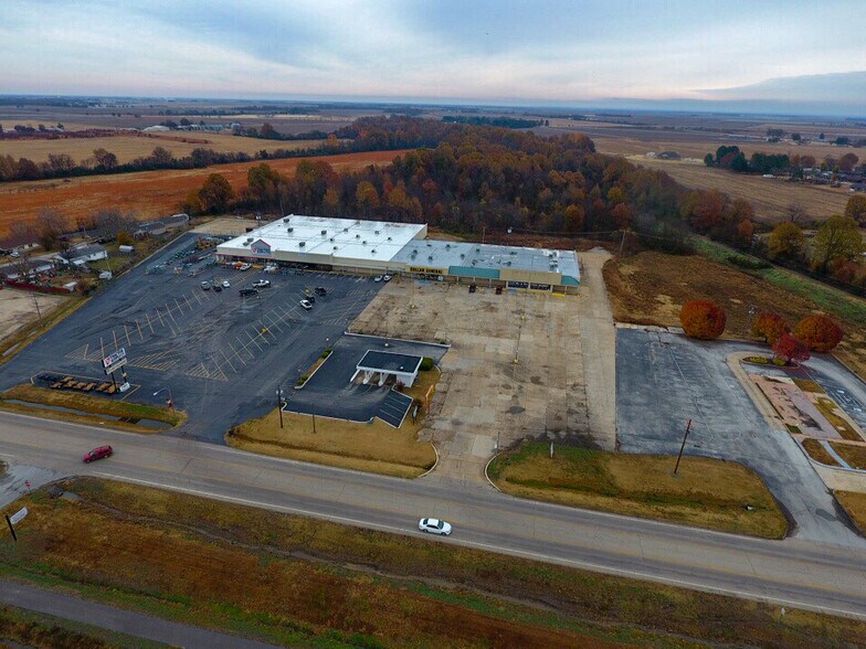918 Highway 67 N, Walnut Ridge, AR à louer - Photo du bâtiment - Image 1 de 4
