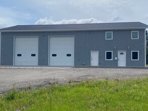 2125 Richardson Hwy, North Pole, AK for lease Building Photo- Image 1 of 13