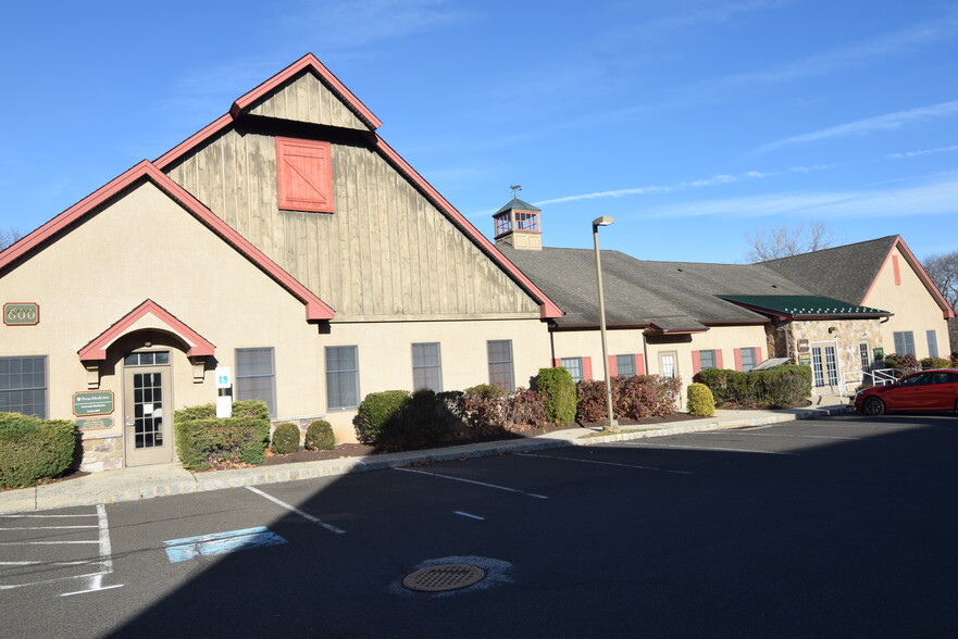 1456 Ferry Rd, Doylestown, PA for sale - Building Photo - Image 2 of 4