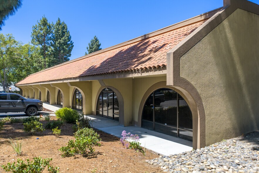 2451-2467 Autumnvale Dr, San Jose, CA for sale - Primary Photo - Image 1 of 5