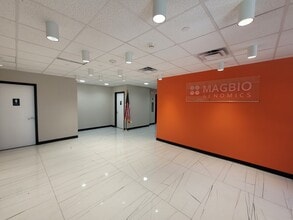 200 Professional Dr, Gaithersburg, MD à vendre Photo intérieure- Image 2 de 8