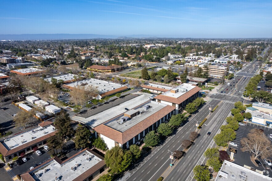 39159 Paseo Padre Pky, Fremont, CA à louer - Aérien - Image 3 de 5