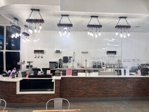 1111 W University Ave, Gainesville, FL à louer Photo intérieure- Image 2 de 4