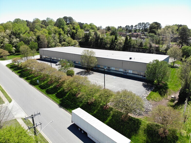 1821 Wren Tpke, Gastonia, NC à louer - Photo principale - Image 2 de 12