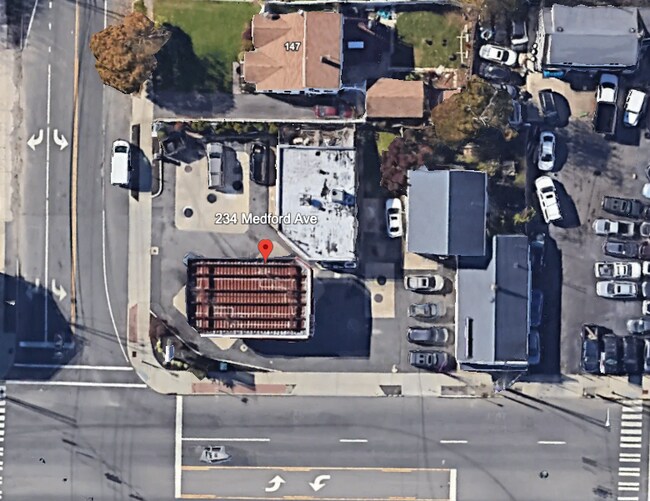 Plus de détails pour 234 Medford Ave, Patchogue, NY - Commerce de détail à vendre