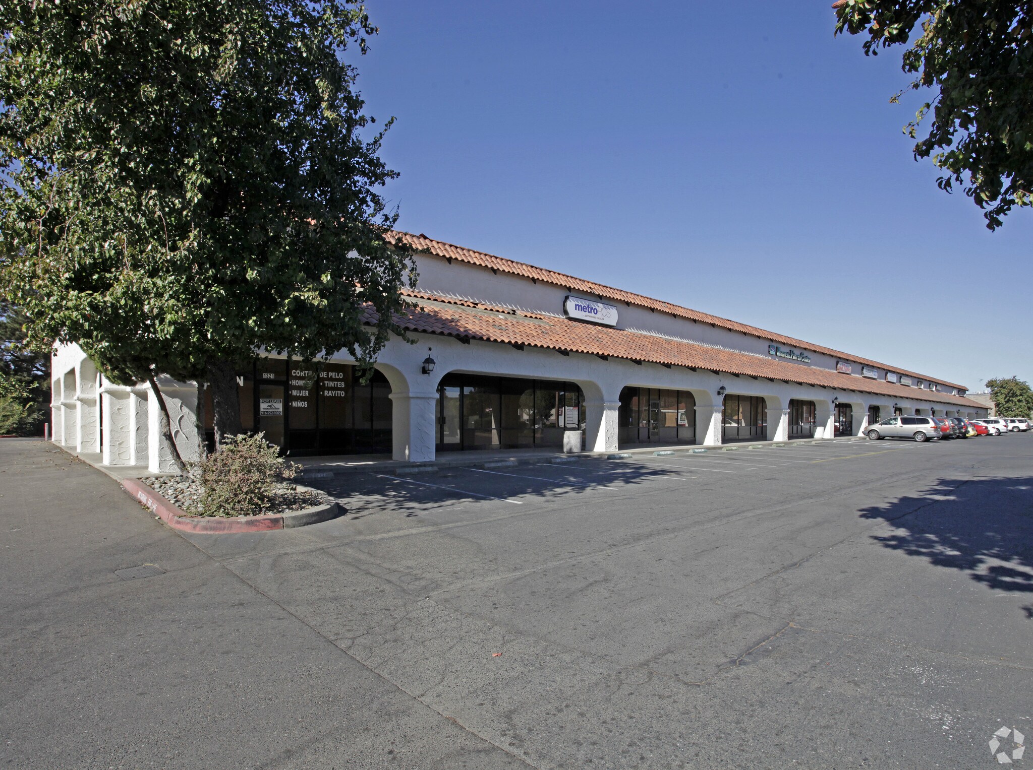 1319-1361 Fulton Ave, Sacramento, CA à louer Photo principale- Image 1 de 7