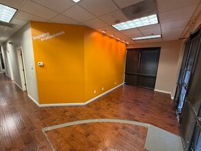 8064-8084 W Sahara Ave, Las Vegas, NV for lease Interior Photo- Image 2 of 25