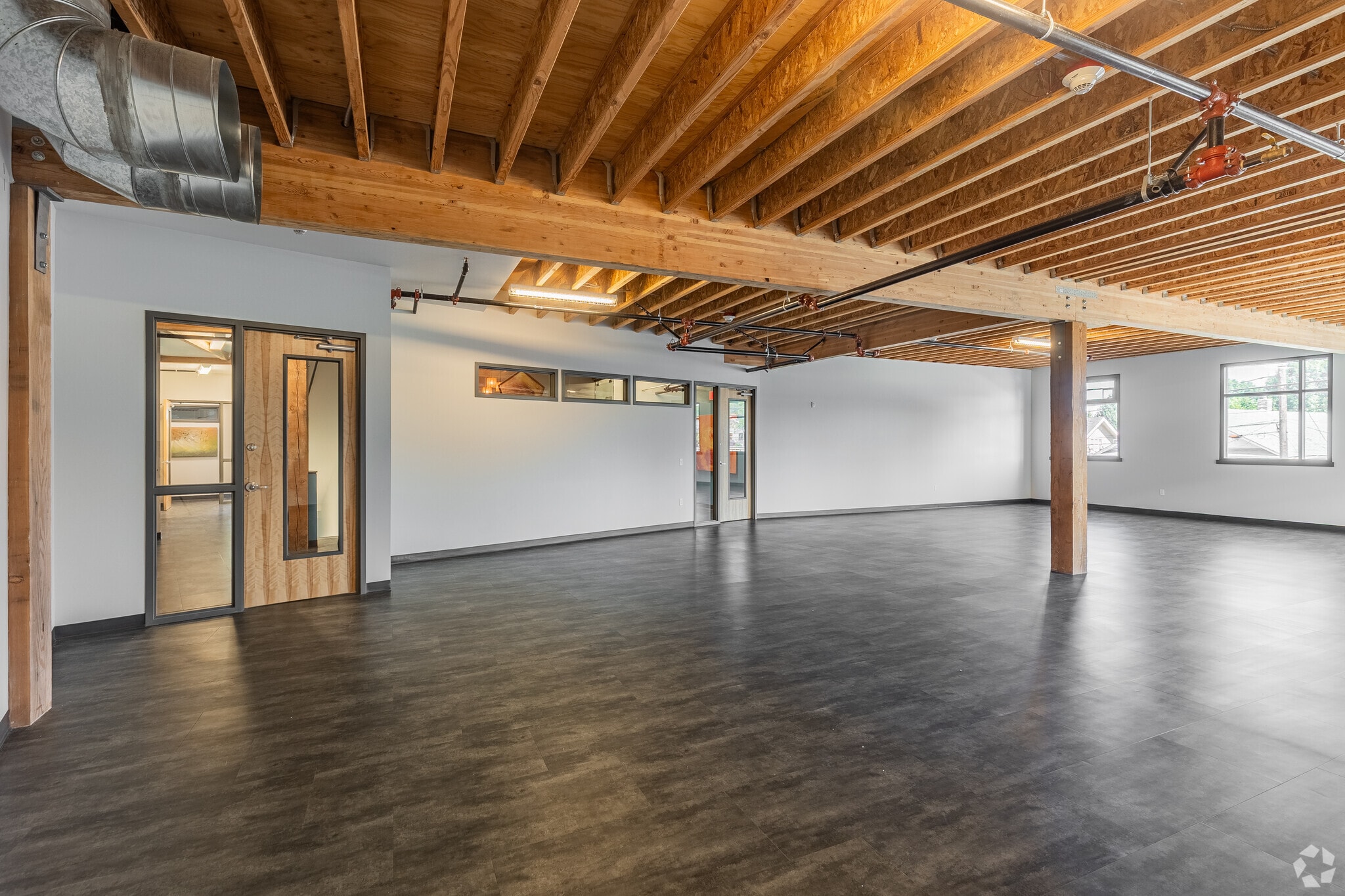 2512 SE 25th Ave, Portland, OR for lease Interior Photo- Image 1 of 2