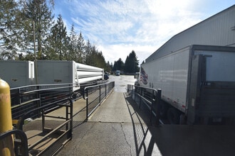 5001 Pacific Ave SE, Lacey, WA à louer Photo du bâtiment- Image 2 de 7