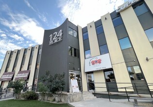 10235 124th St, Edmonton, AB for lease Building Photo- Image 1 of 2