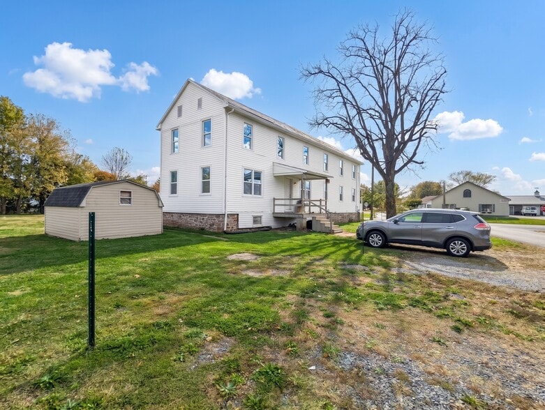 3754 Baltimore Pike, Littlestown, PA à vendre - Photo du bâtiment - Image 2 de 15