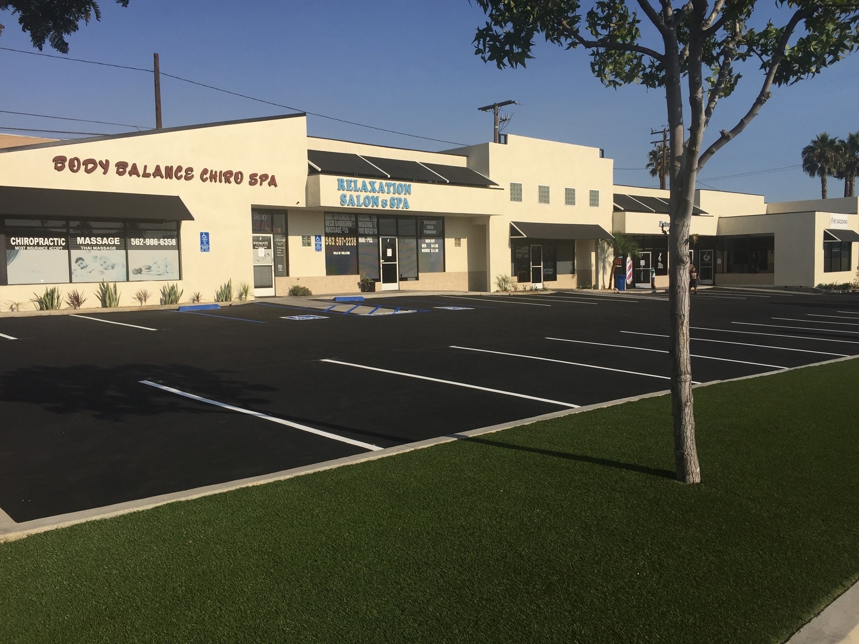 1830 Redondo Ave, Signal Hill, CA for lease Primary Photo- Image 1 of 2