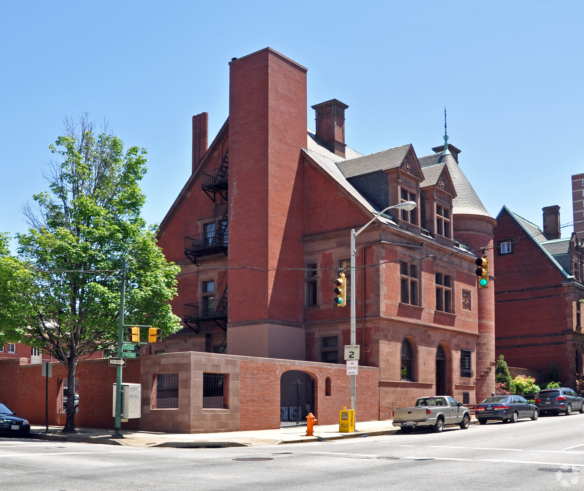 1217 Saint Paul St, Baltimore, MD à louer Photo principale- Image 1 de 25