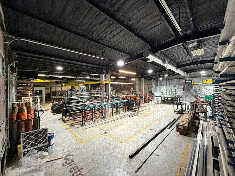 8422 Bascom St, Houston, TX for lease - Building Photo - Image 3 of 6