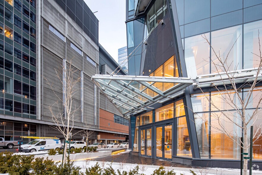 1268 Rue Saint-Antoine O, Montréal, QC à vendre - Photo du bâtiment - Image 3 de 32