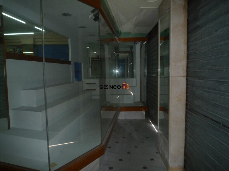 Retail in Ontinyent for lease - Building Photo - Image 3 of 3