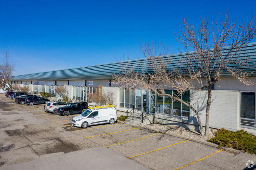 4006-4030 4th St SE, Calgary, AB for lease - Building Photo - Image 2 of 5