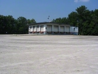 Plus de détails pour 105 Paula Dr, Fremont, OH - Industriel à vendre
